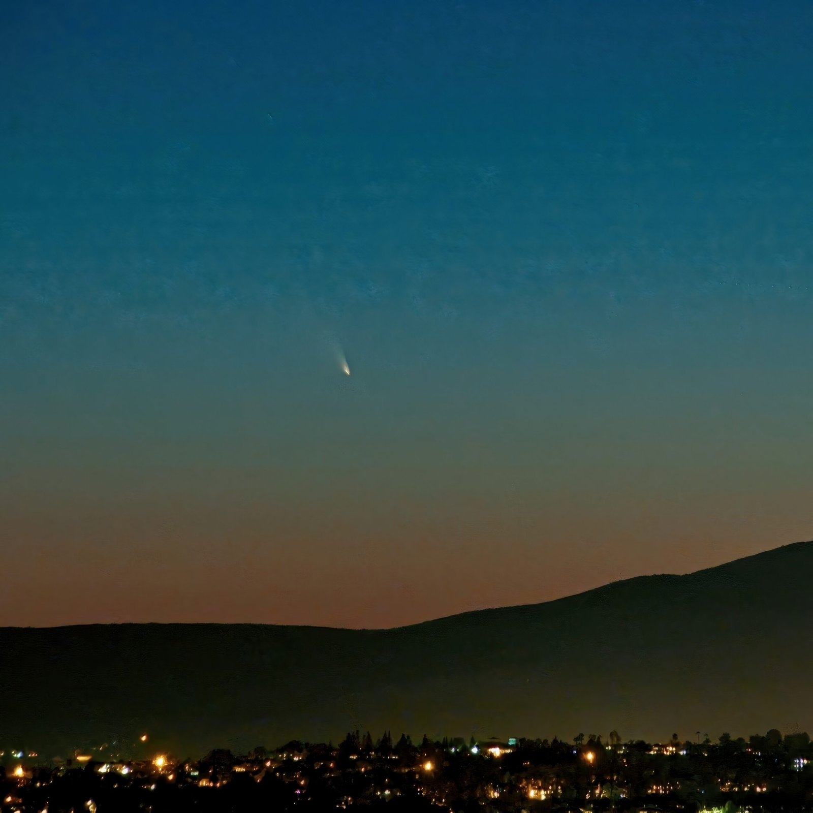 Rare Comet PANSTARRS —2013