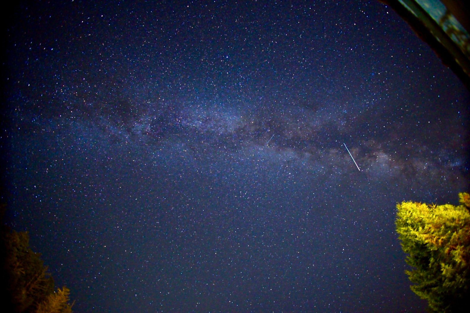Breathtaking Milky Way & Perseid Meteors over California